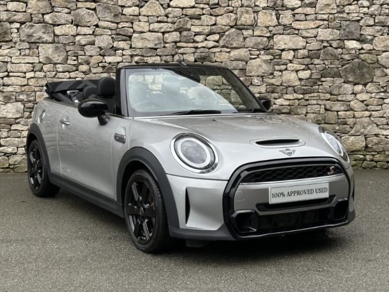 MINI CONVERTIBLE 2.0 Cooper S Classic Premium 2dr Auto