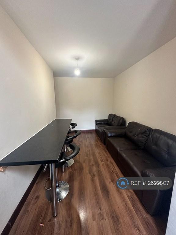 4 bedroom house in Bonnington Road, Leicester, LE2 (4 bed) (#2699807)