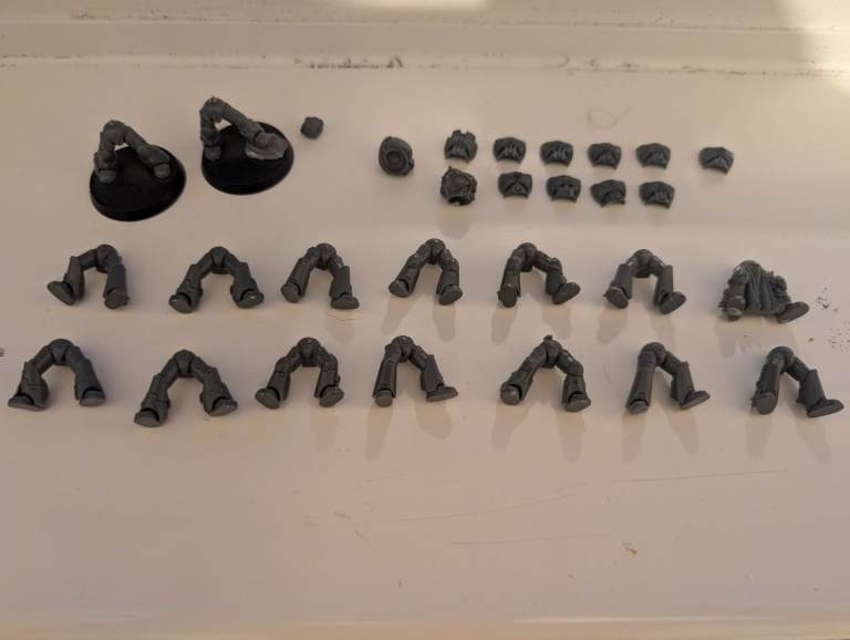 Warhammer 40k firstborn space marine leg and torso parts