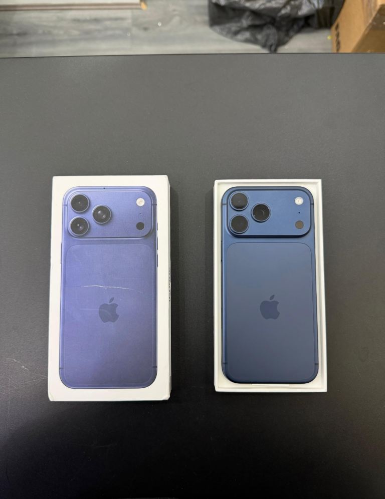Apple iPhone 17 Pro Max 256GB Deep Blue (Unlocked) Immaculate Condition Fully Boxed