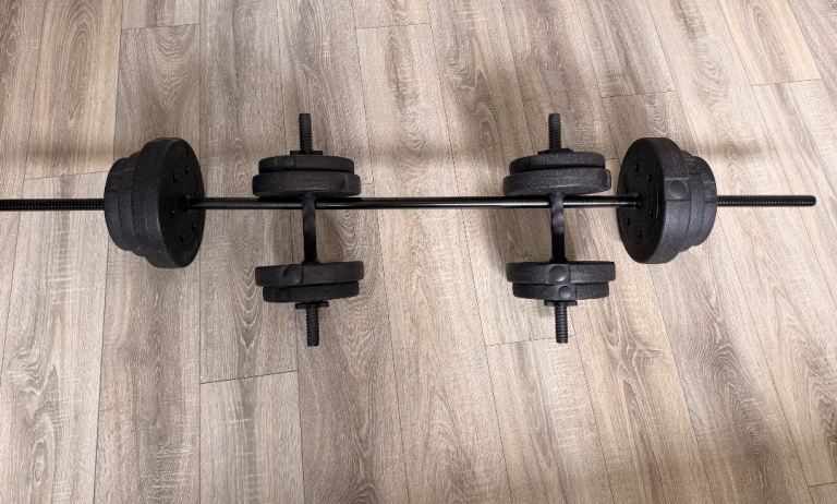 Good Condition Adjustable Black Barbell and Dumbbell Weight Set