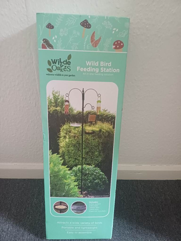 Bird feeder 