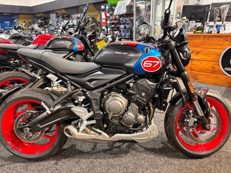 2025 Triumph Trident 660 Triple Tribute
