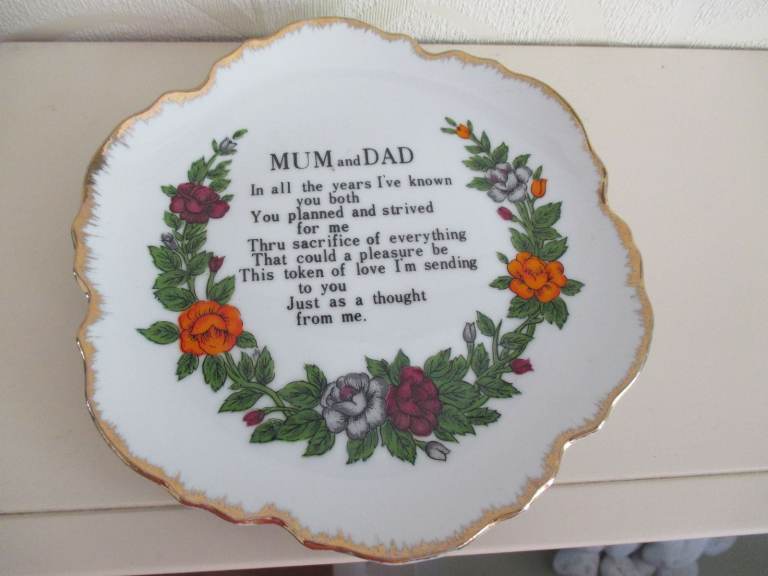 MUM AND DAD PLATE