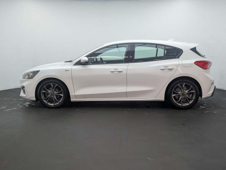  Ford Focus 1.5T EcoBoost ST-Line Hatchback 5dr Petrol Manual Euro 6 (s/s) (150 ps) CRU Petrol Ma...