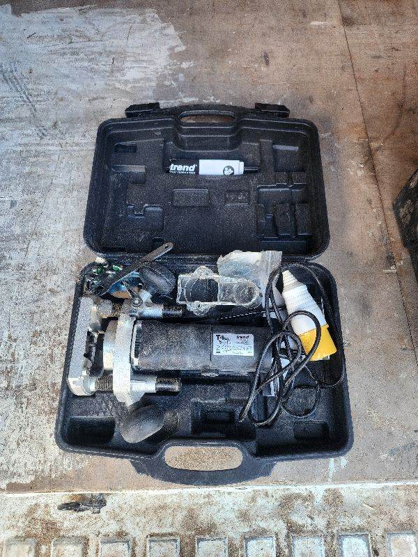 Trend T4 Router in Carry Case – Good Condition