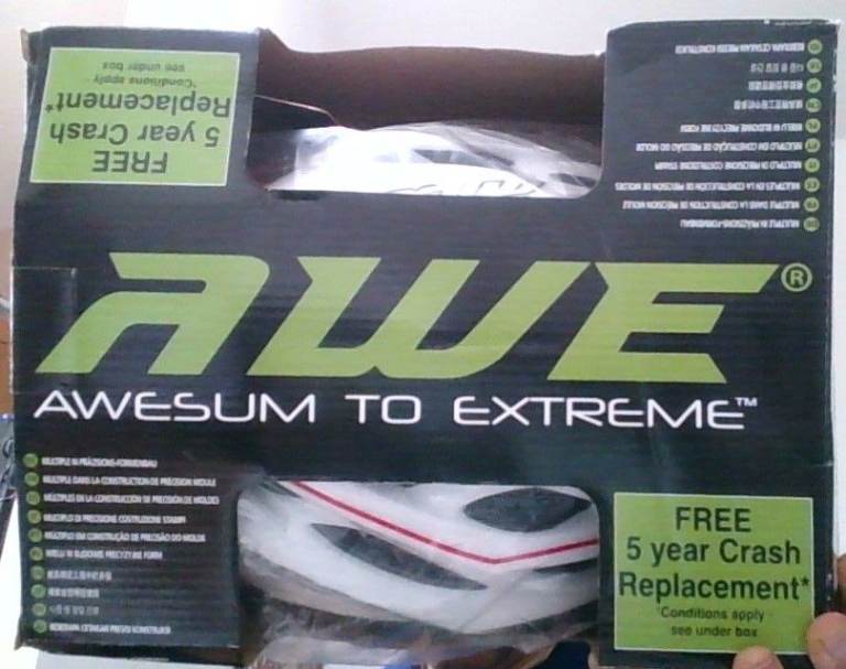 Bike Helmet. White. Large.