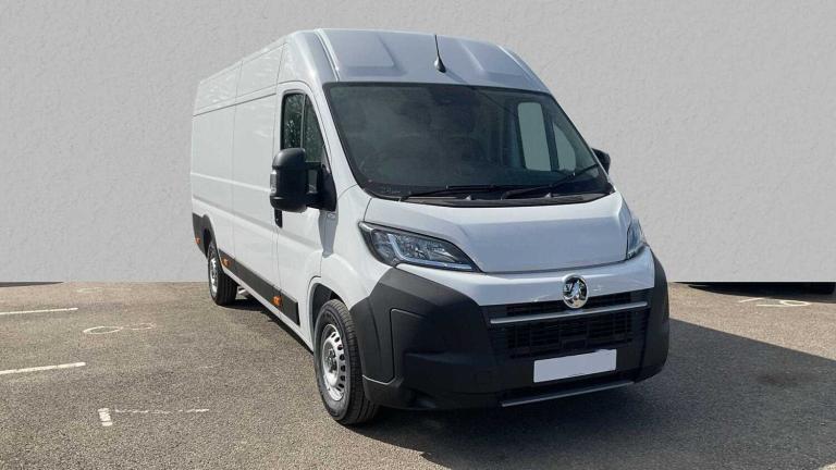  Vauxhall Movano 3.5t Heavy L4 Diesel Fwd 2.2 Turbo D 140 H2 Van Prime Van Diesel Manual