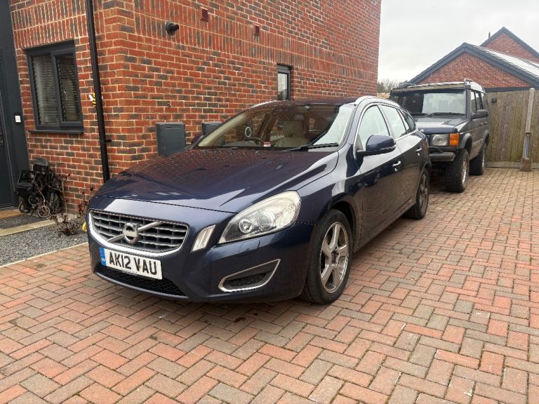Volvo, V60, Estate, 2012, Manual, 1984 (cc), 5 doors