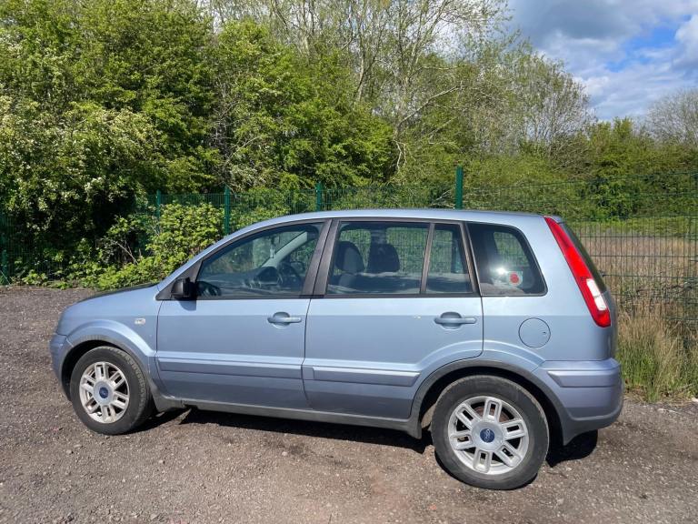 FORD FUSION 1.6 ZETEC CLIMATE AUTOMATIC 07 REG 5 DOOR GENUINE 73843 MOT JANUARY 24TH 2027 40+MPG