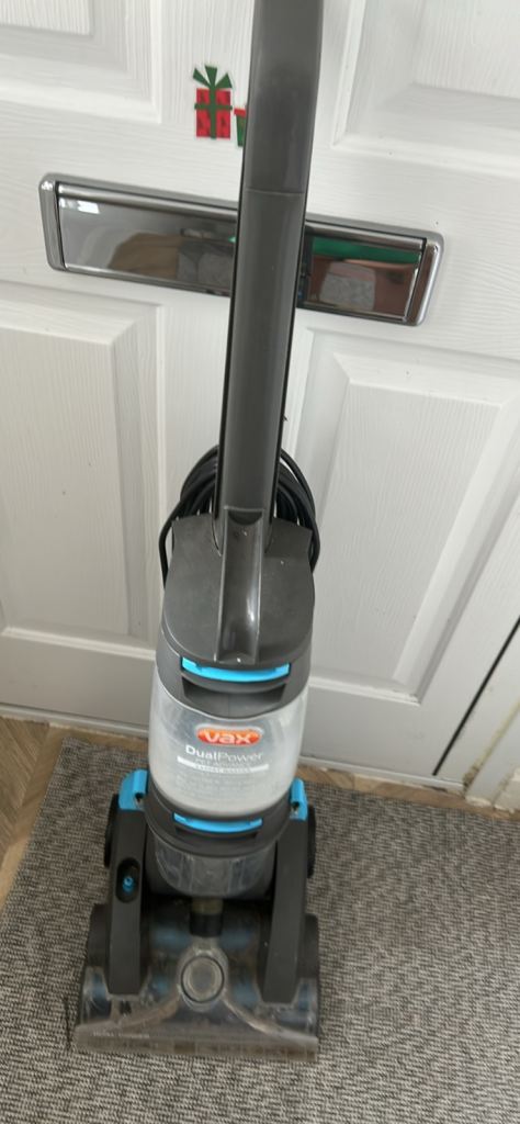 Vax Dual V Advance Carpet Cleaner – Good Working Order