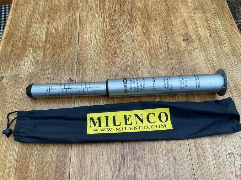 Tow bar noseweight gauge.