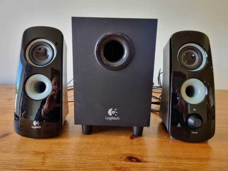 Logitech Z323 2.1 speaker system