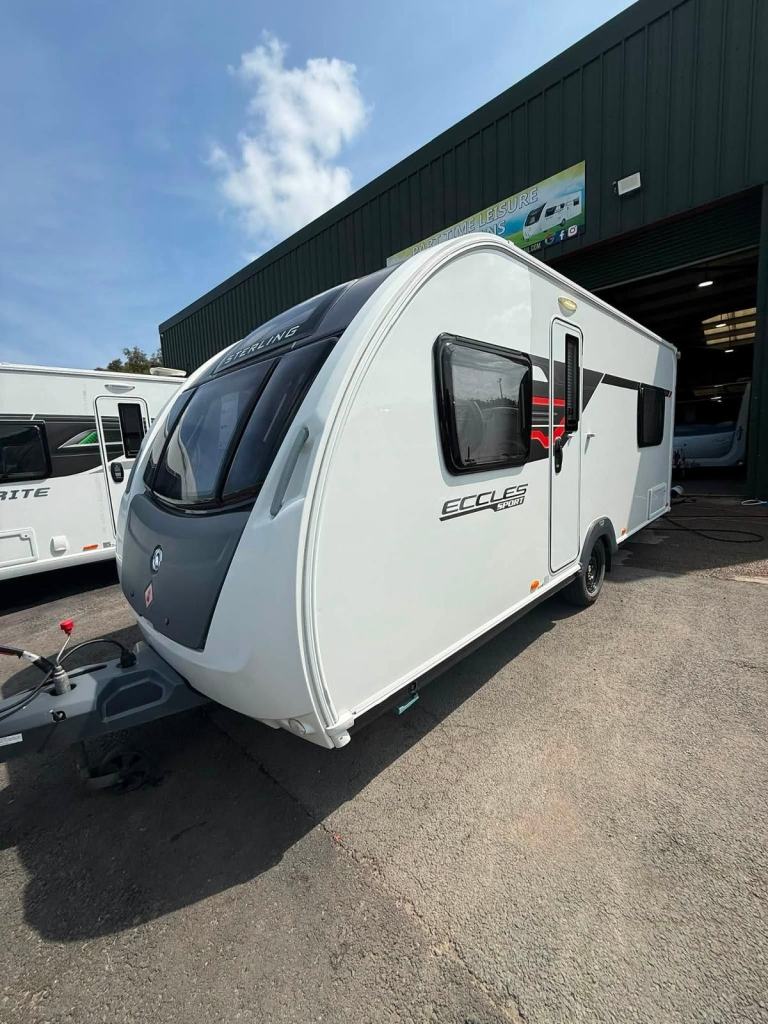 2015 STERLING ECCLES SPORT 514 - 4 BERTH CARAVAN 
