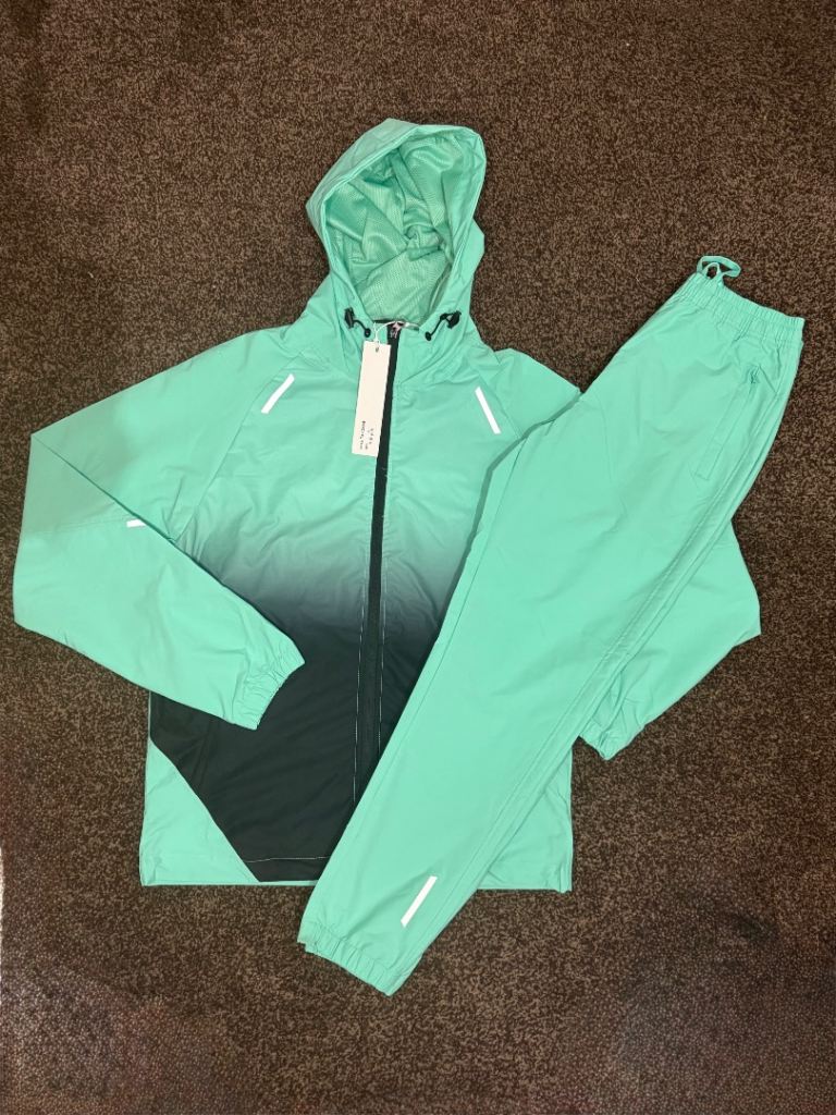 Tracksuit colour Mint,Black Size L 