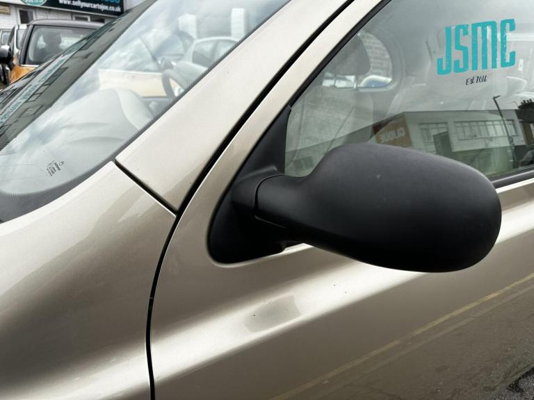 2005 Nissan Micra 1.2 16v S Hatchback 3dr Petrol Manual (143 g/km, 79 bhp) Hatchback Petrol Manual