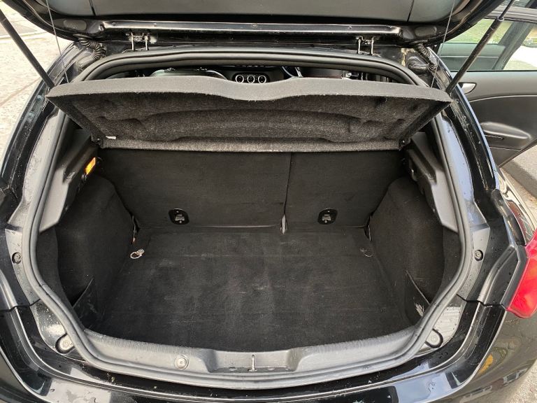 Alfa Romeo, GIULIETTA, Hatchback, 2011, Manual, 1368 (cc), 5 doors