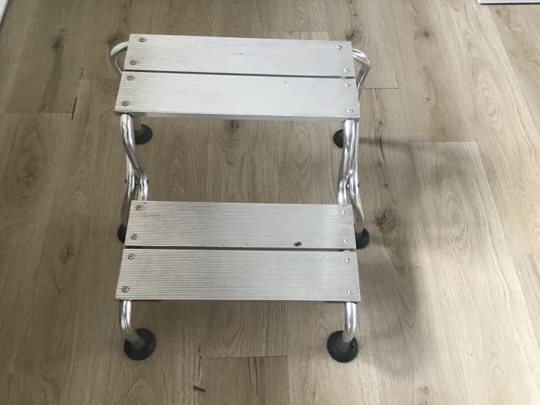 Caravan step