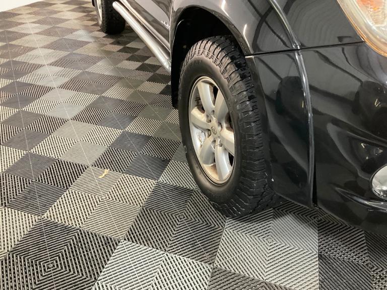 2011 Toyota Hilux 3.0 D-4D Invincible Pickup 4dr Diesel Auto 4WD (227 g/km, 171 bhp) Pick Up Dies...