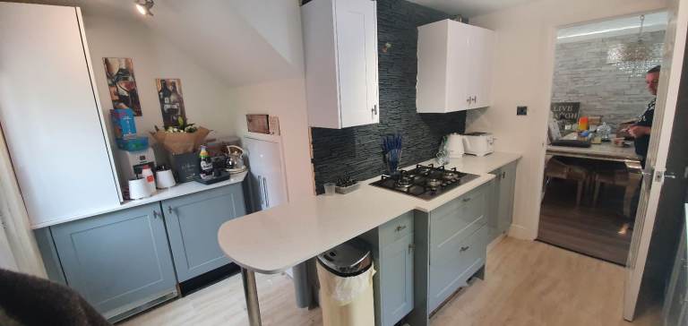 Kitchen Wrap Paisley
