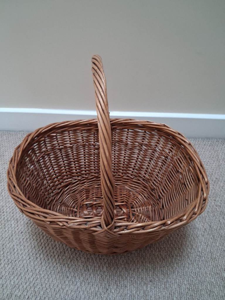 Wicker Cookery Basket 