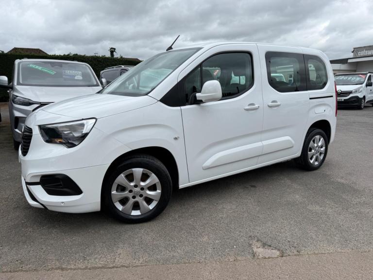 2020 Vauxhall Combo Life 1.5 Turbo D BlueInjection Energy Euro 6 (s/s) 5dr (7 Seat) MPV Diesel Ma...