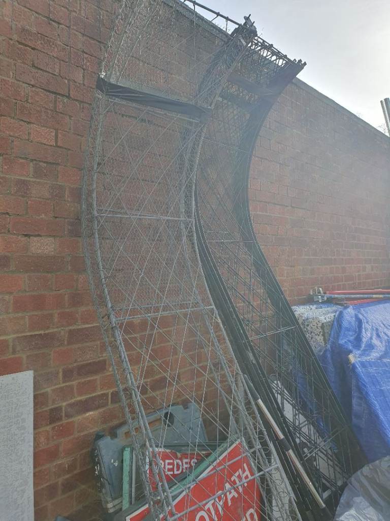 Metal garden arches