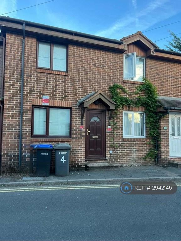 1 bedroom house in Peel House, Egham, TW20 (1 bed) (#2942146)