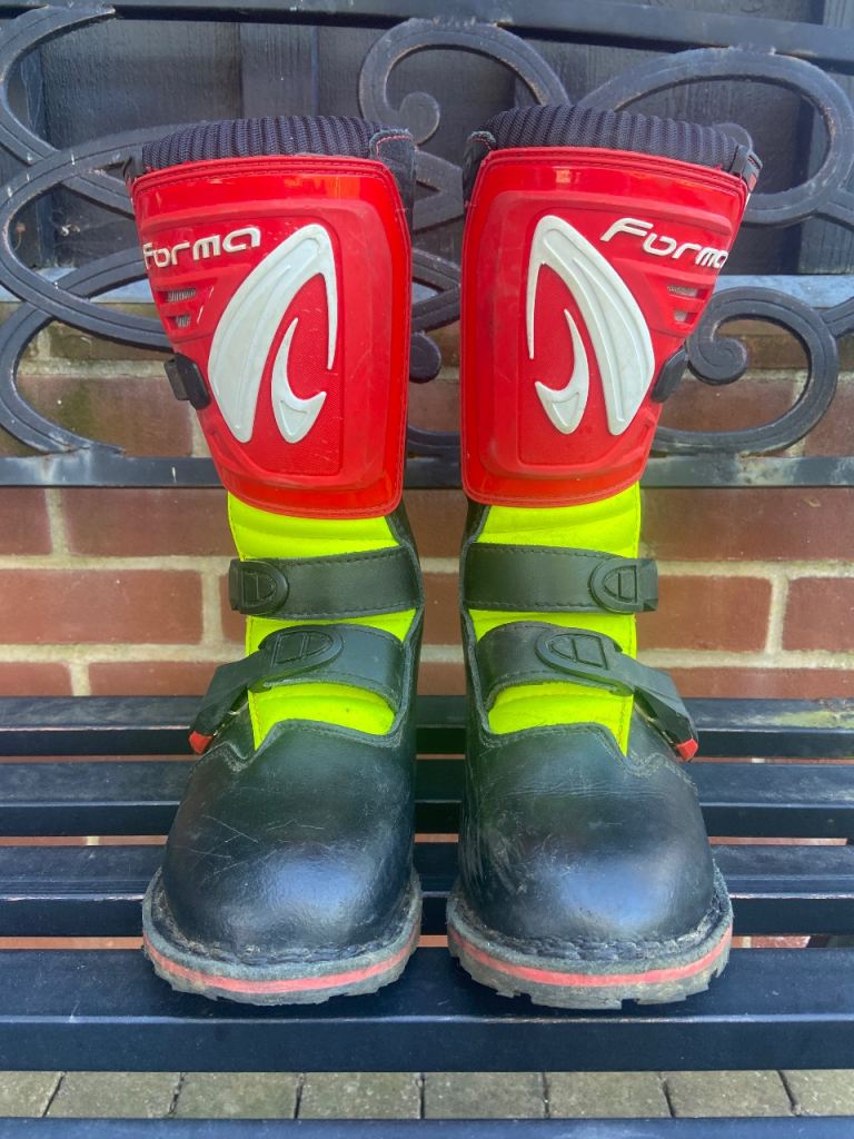 Forma Rock Kids Trials Motocross Boots size 4 - 4.5 - Black/Red/Yellow
