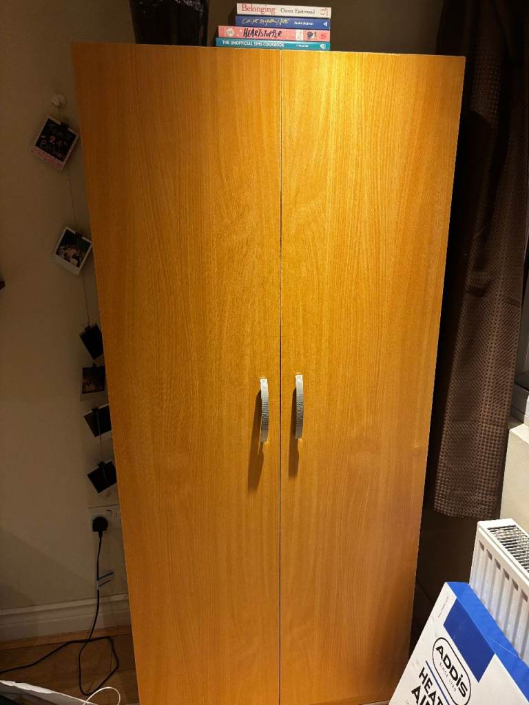 Veneer wardrobe