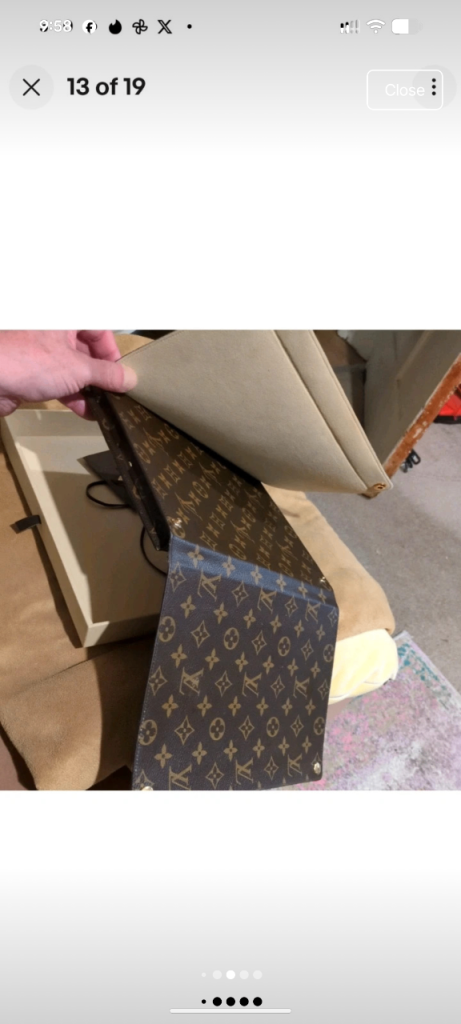 Louis Vuitton Monogram Tablet Case – Good Condition
