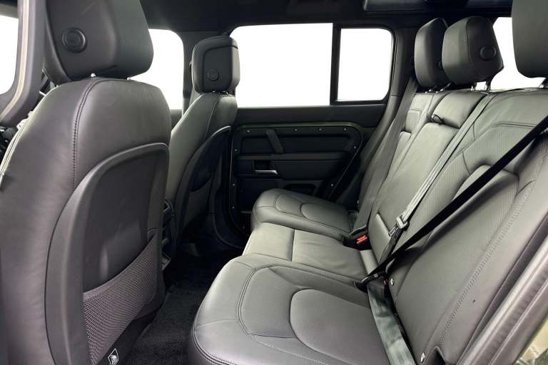 2025 Land Rover Defender 110 3.0 D250 MHEV X-Dynamic HSE Auto 4WD Euro 6 (s/s) 5dr SUV Automatic