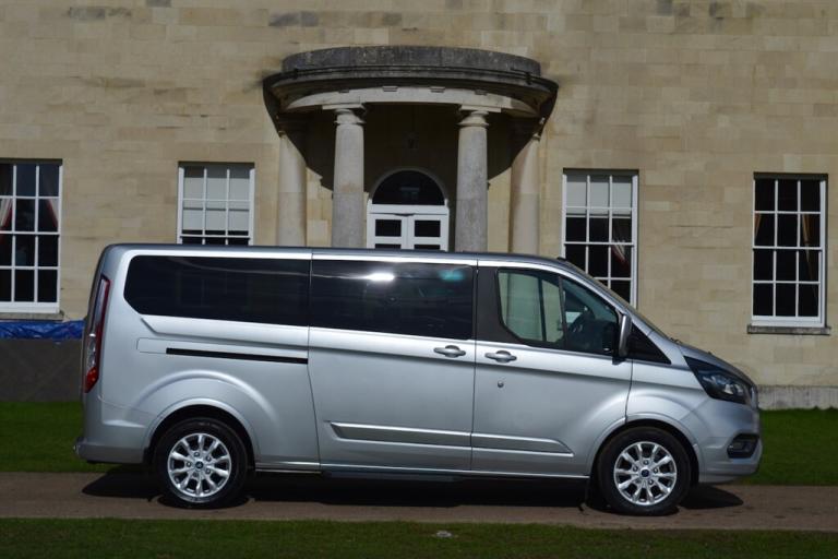 2018 Ford Tourneo Custom 310 TITANIUM Minibus Diesel Manual