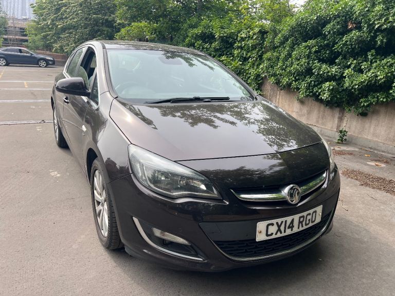 Vauxhall, ASTRA, Hatchback, 2014, Manual, 1956 (cc), 5 doors