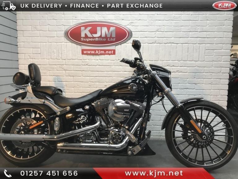 HARLEY DAVIDSON FXSB BREAKOUT 103, 2017/17 JUST 8,119 MILES, TURBINE WHEELS