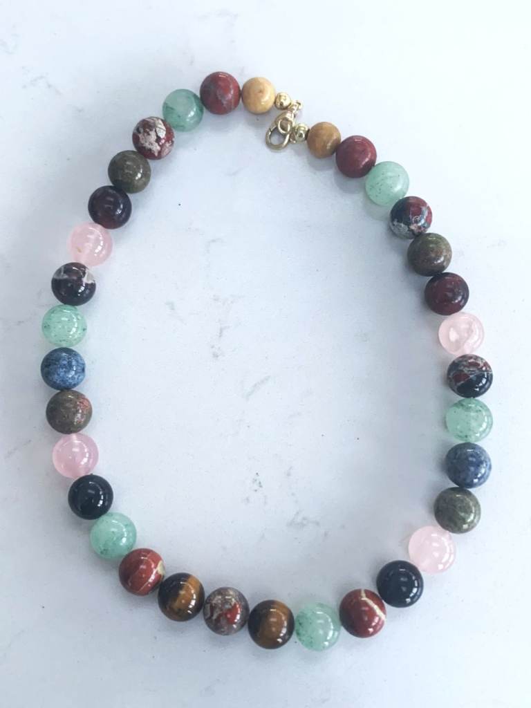 Multicoulored Beaded Gemstone Necklace.