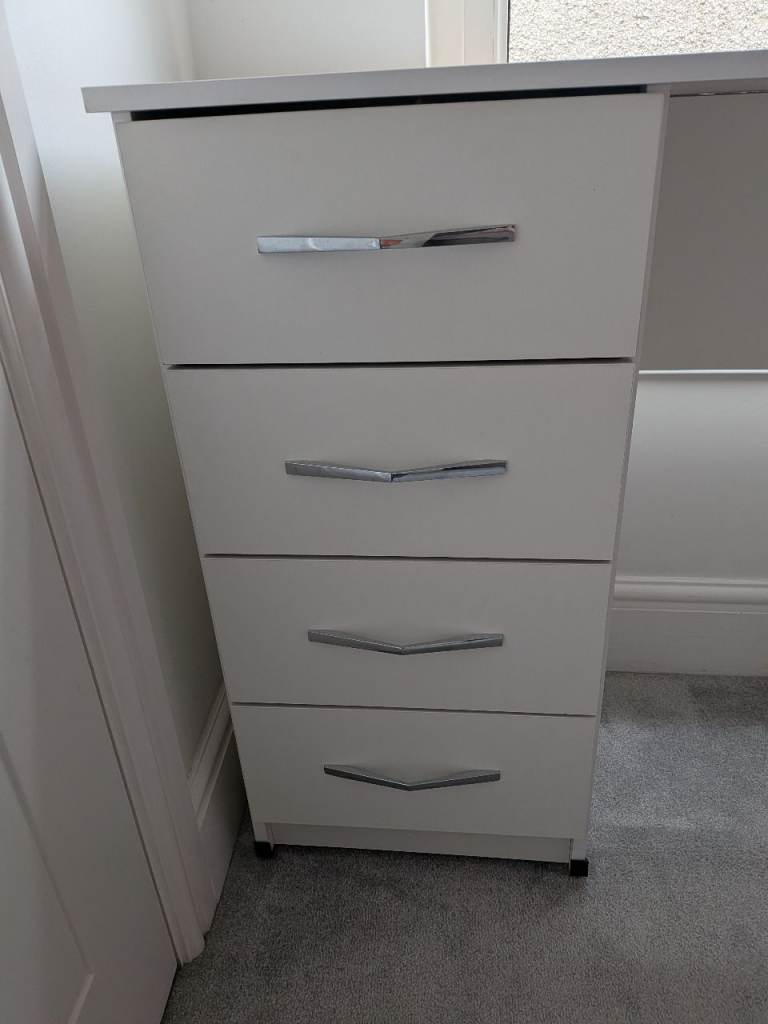White bedroom set 