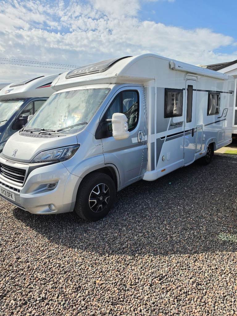 Bailey alliance 764/4 berth fixed bed only 18000 miles 2021 3500kg 