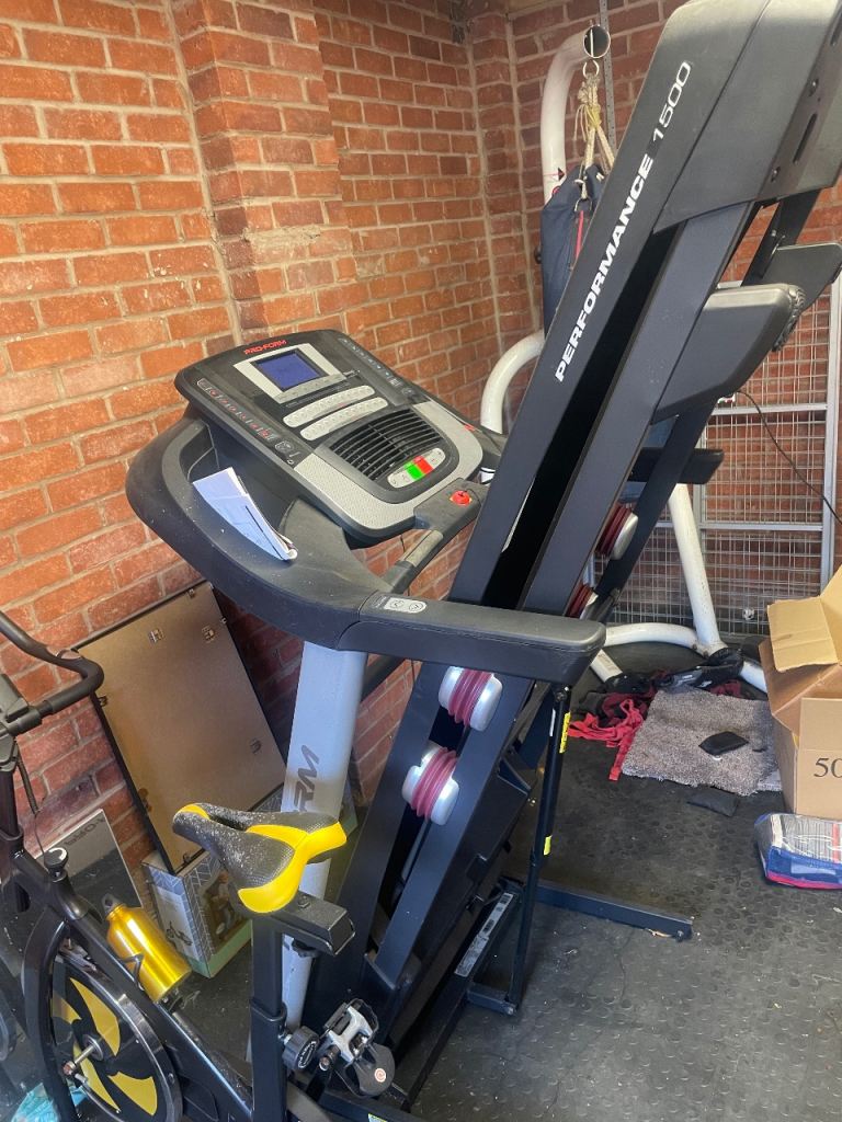 Pro-Form Performance 1500 Treadmill - Excellent condition. Open to offers. 