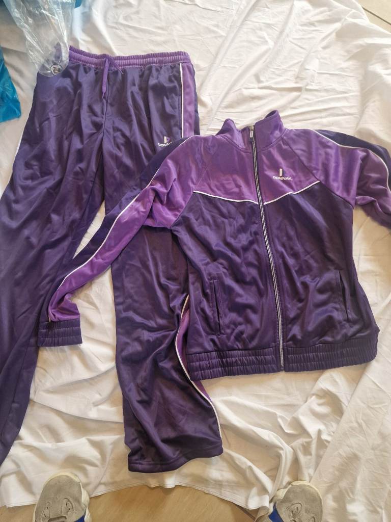 Ladies full tracksuits/tracksuit tops 