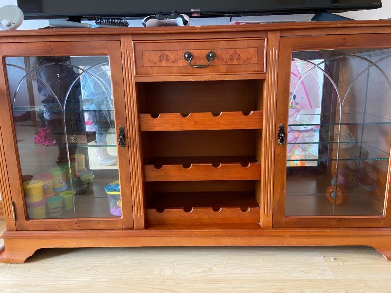 Side board / tv stand