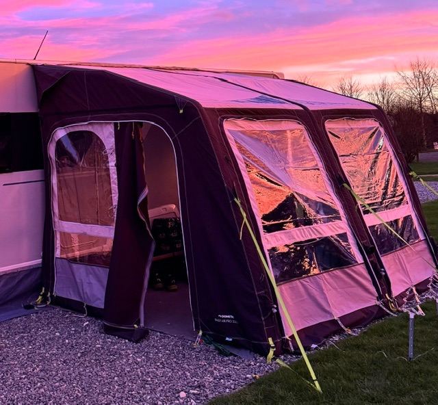 Dometic Caravan Awning - Good Condition