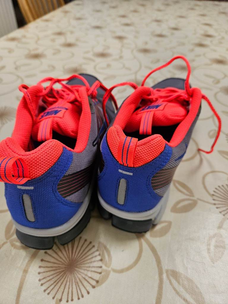 Rare Nike Air Zoom Pegasus 28 Trail – Unworn / Deadstock – Size UK 9