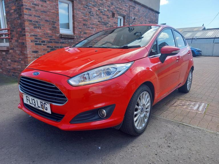 2013 Ford Fiesta 1.5 TDCi Titanium 5dr HATCHBACK Diesel Manual