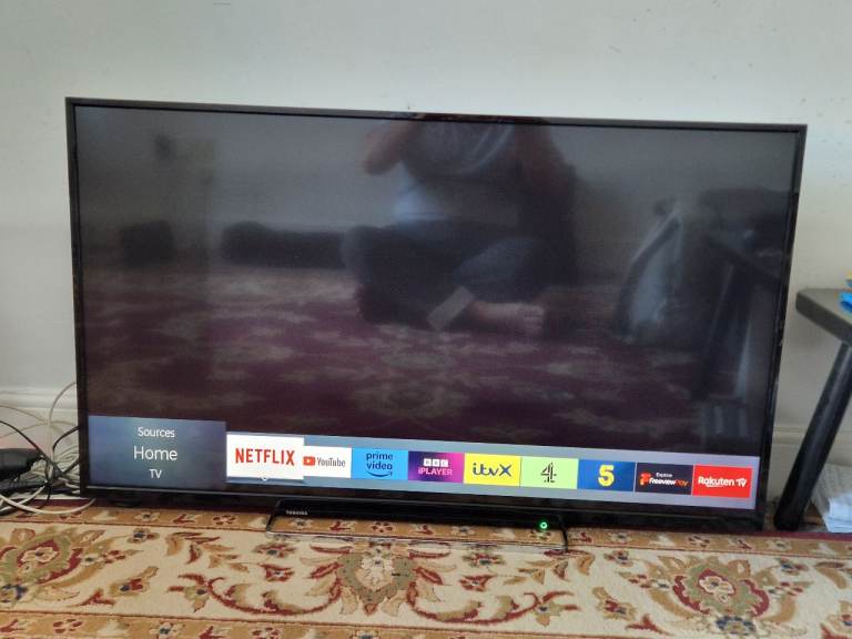 Toshiba Smart TV HDR 4K Ultra HD Led 49 inches for sale 
