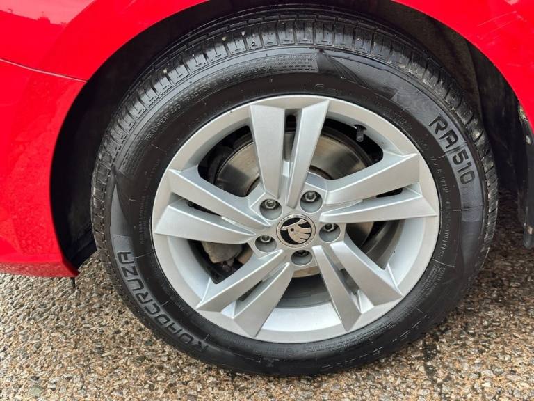 2019 69 SKODA FABIA 1.0 TSI SE HATCHBACK 5DR PETROL MANUAL EURO 6 (S/S) (95 PS)