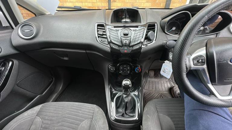 Ford, FIESTA, Hatchback, 2013, Manual, 1241 (cc), 5 doors