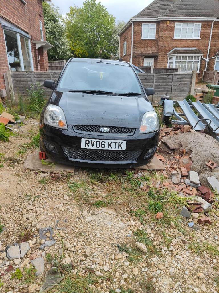 Ford, FIESTA, Hatchback, 2006, Semi-Auto, 1388 (cc), 5 doors