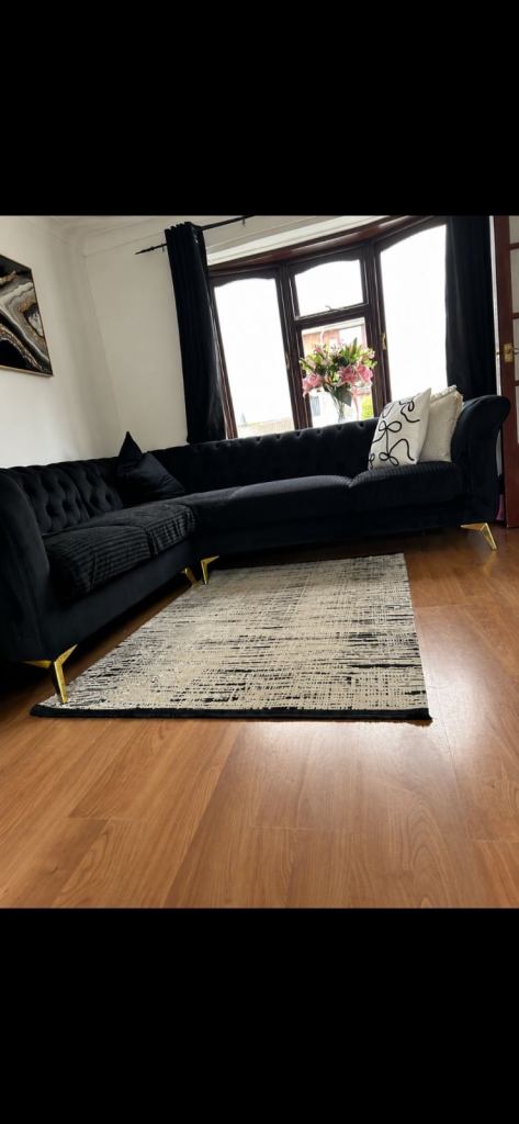 Black velvet chesterfield corner sofa 