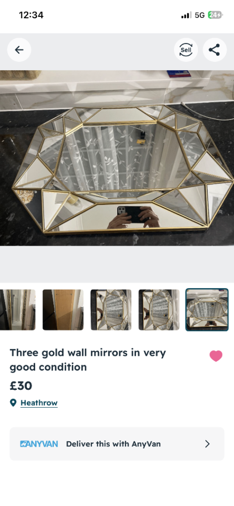 Two walls mirror 